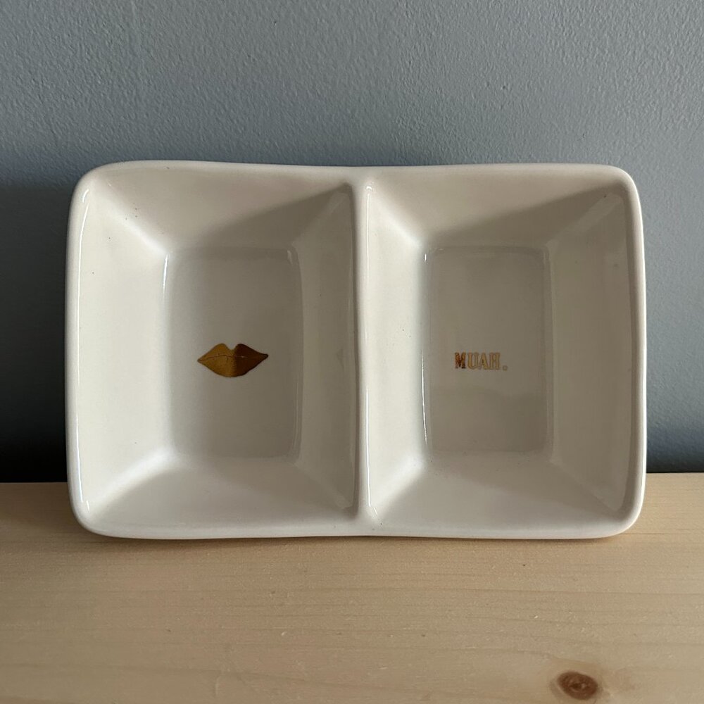 MUAH Gold Lips Tray | Rae Dunn | Artisan Collection | Divided Dish Tray